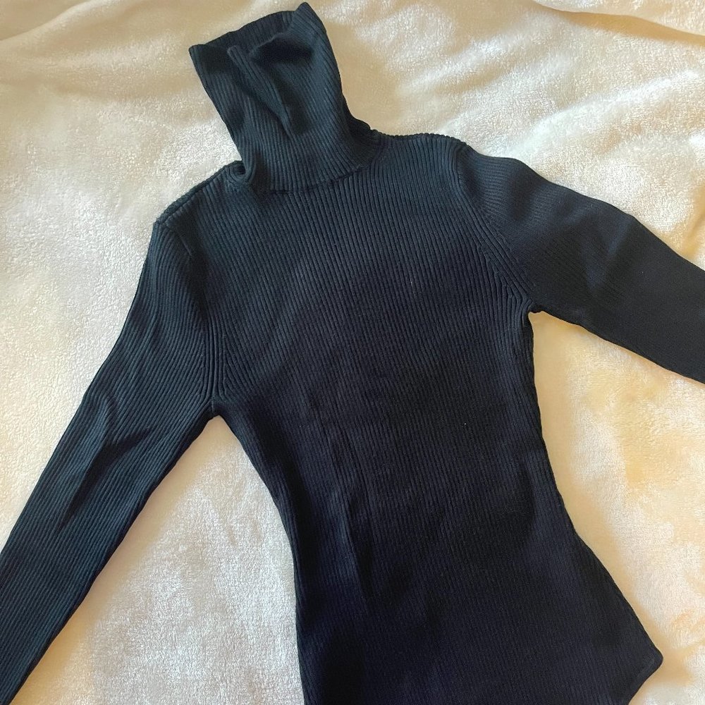 Abercrombie & Fitch Black Ribbed Turtleneck